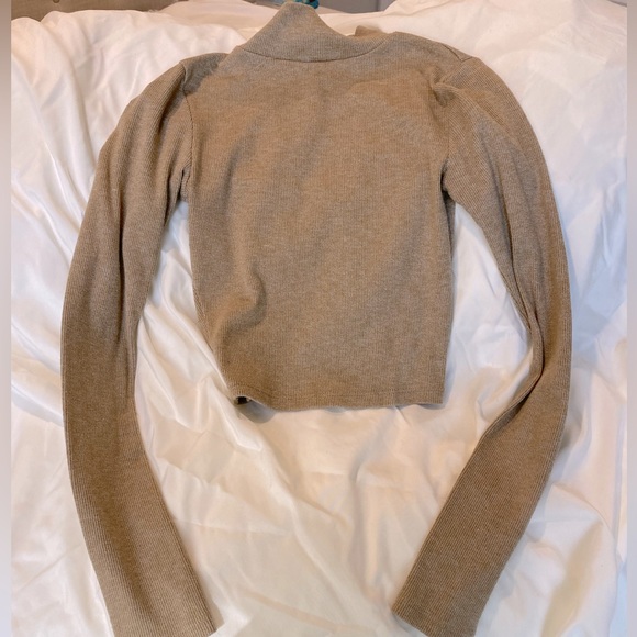 Camel colored cropped sweater - Picture 1 of 1
